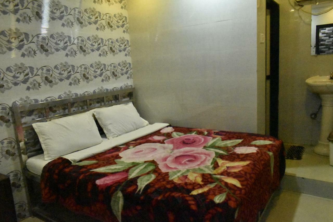 מומביי Hotel Zam Zam Palace מראה חיצוני תמונה